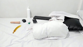 Colombian Girl Deilla Puts Lush Into Her Bum - Amateur Porn
