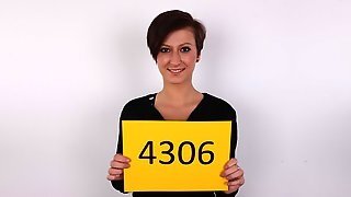 Short Haired Stunner Called Nikola Fucked At Casting