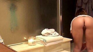 Voyeur Catches Teen Phat Ass White Girl Bare In The Shower