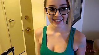 Sweet Girlfriend Gets Creampied - Alexia Gold