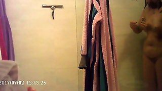 Pussy Shaved In The Shower