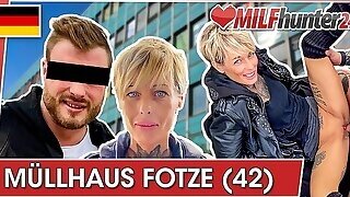 Milf Hunter Gives Milf Vicky Hundt Some Dick! Milfhunter24