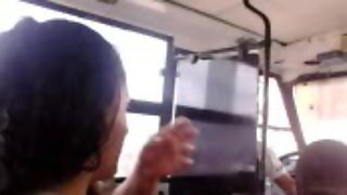 Encoxcando Dedo Hermosa Vecina Casada Nalgona Bus 1