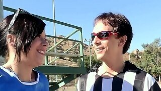 Teenager Cheerleader Fucks With Older Referee