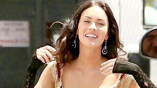 Pretty Celeb Babe Megan Fox Nude Topless And Sexy
