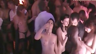 Part 14 Spycam Camera Espion Private Party ! Les Bulles