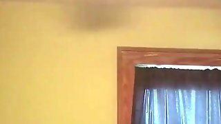Arkadasi Karisini Sikiyor Gavat Izliyor