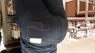 Ebony GILF With Fat Ass And Nice Dick Suckers