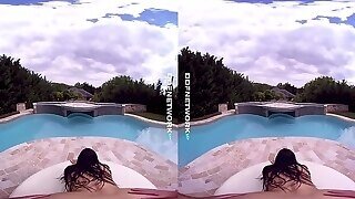Kira Queen In Poolside Pleasures - Ddfnetworkvr