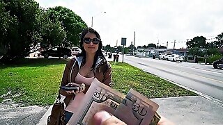 He Offers Cash For Sex With Girl From The Street