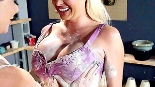 Big Boobs In Art Class