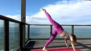 Ocean Yoga In Pink Yoga Pants