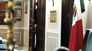 Ingobernable S01e06 Sex Scene