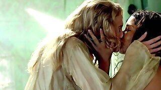 Jessica Parker Kennedy, Hannah New -  Black Sails S01e02