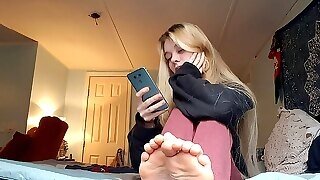 Instagram Model Sativa Skies Marvelous Soles