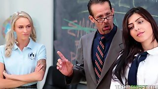 Schoolgirl Gets Dicked On The Teacher Desk B4 Upside Down Blowjob