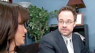Big-tit Mummy Lisa Ann Decides To Lodge Out Of Court