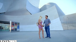 Blond College Student Is New In Town And Wants Some Fun