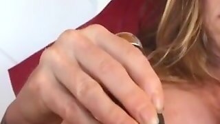 Milf Pussy Play Orgasmic Contractions
