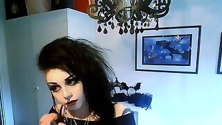 Sexy Gothic Look