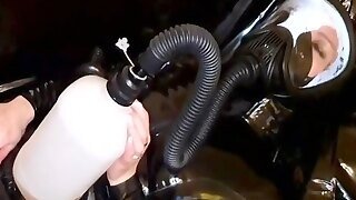 Slave Whoree In Latex - I Love The Smell Of Piss