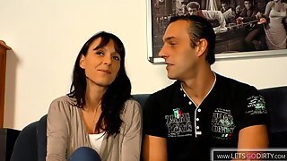 Geile Milf Melkt Ihren Mann