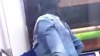Caliente En El Metro