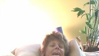 Sexy Redhead Texas Gilf Fingers Her Pussy