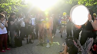 Naked On Stage-132 N3