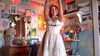 Natalia Dyer - I Believe In Unicorns (2014)