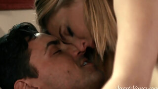 Blonde Milf Mona Wales Deepthroats His Long Hard Dick