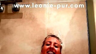 With Shower Head To Mega-orgasm