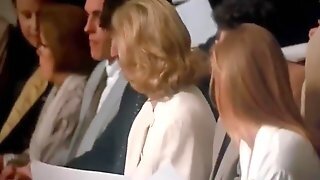 Nude Runway Show - Ready To Wear (pret-a-porter) (1994)