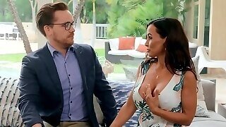The Sexiest Mature Lisa Ann Gets Hairy Pussy Railed