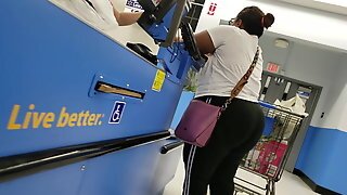 Juicy Big Booty BBW In Black Sweats