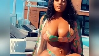 Azz Everywhere 17 - Public