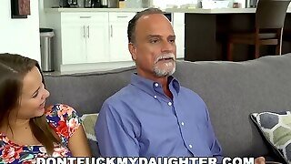 Dont Nail My Daughter-in-law - Liza Rowe Drilled By Glen While Daddy Sleeps