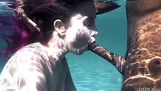 Wet Dreams Of Haley Reed - Blowjob Under Water