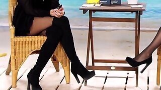 Deutsche Tv Moderatorinnen In Sexy Sturmpfhosen Und Heels