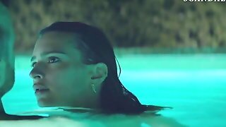 Emily Ratajkowski Naked Scene On Scandalplanet.com