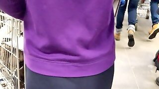 Delicious Ass Girls In Tight Lycra Pants 3