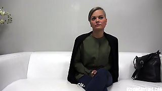 Smoking Hot Short Hair MILF Shows Off Her Fine Body