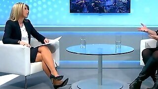 Tv Interview In Heels Pantyhose And Skirt