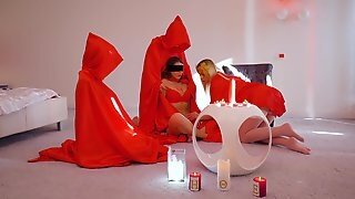 Czech Lesbian In Golden Mask Eats Bald Pussy Of Straight Girl