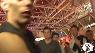 Leche 69 Julia De Lucia In Public